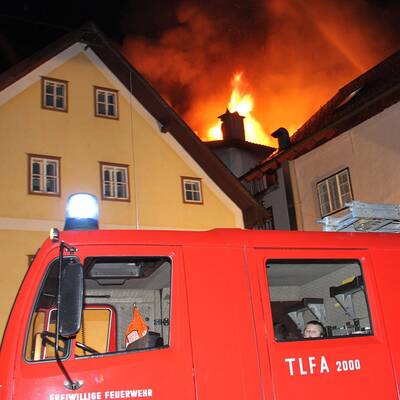 Wohnhaus in Flammen