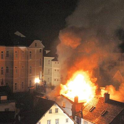 Wohnhaus in Flammen