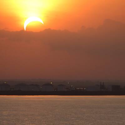 Totale Sonnenfinsternis in Australien