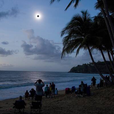 Totale Sonnenfinsternis in Australien