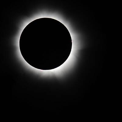 Totale Sonnenfinsternis in Australien