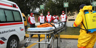 Sondereinheit in Ecuador holt Corona-Leichen aus H&auml;usern