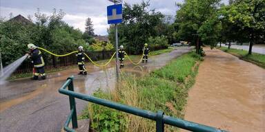 Umgest&uuml;rzte B&auml;ume, Keller unter Wasser: Unwetter-Serie geht weiter