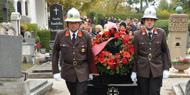 Begr&auml;bnis von Wolfgang Eger