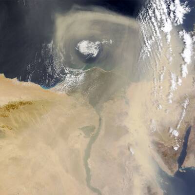 Satellitenbilder vom Sahara-Staub