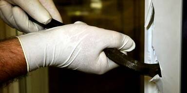 Einbrecher stieg barfuß in Schule ein