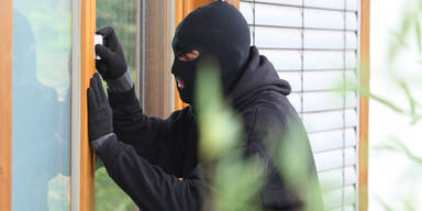 Wohnungseinbruch: Mehrere Zehntausend Euro Schaden