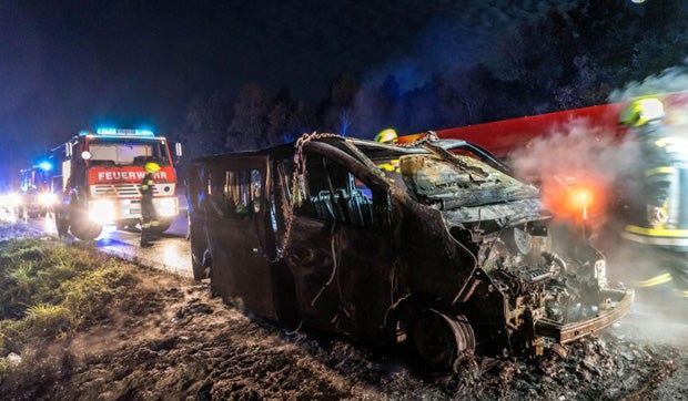 Mega-Stau nach Klein-Transporter-Brand