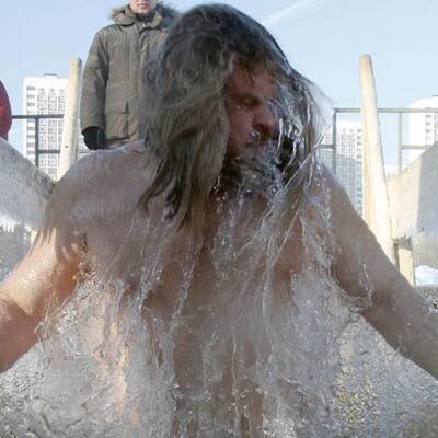 Eisbad als Reinigung