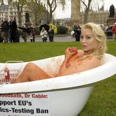 Victoria Eisermanns Protest für Tierschutz in London