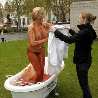 Victoria Eisermanns Protest für Tierschutz in London