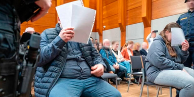 elias lebenslang.png