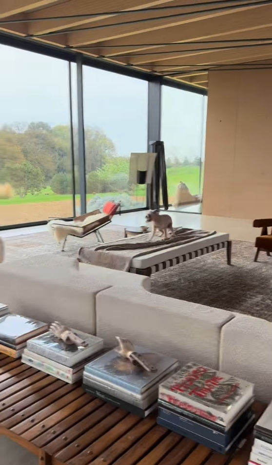 Zwischen Pferden und Perfektion: So wohnt Talkshow-Star Ellen DeGeneres in England