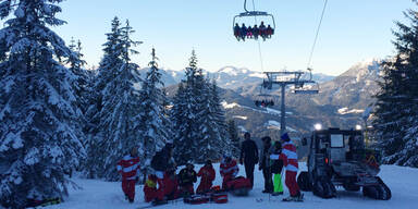M&auml;dchen (7) f&auml;llt zehn Meter tief aus Sessellift