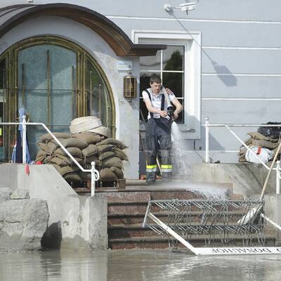 Aufräumen nach dem Hochwasser