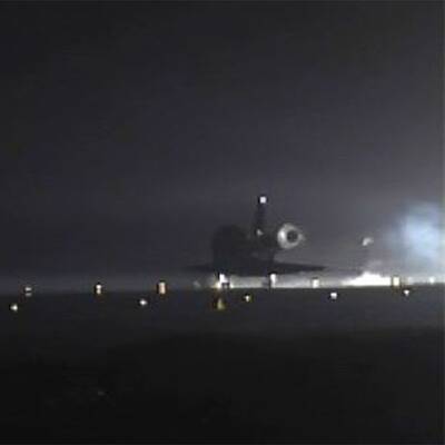 Endeavour nach Abschiedsflug gelandet