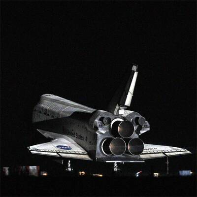 Endeavour nach Abschiedsflug gelandet