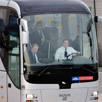 Englands Team kommt in Graz an