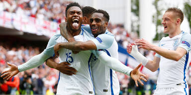 England gewinnt in letzter Minute