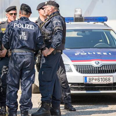 Karin Kneissl Hochzeitsfotos