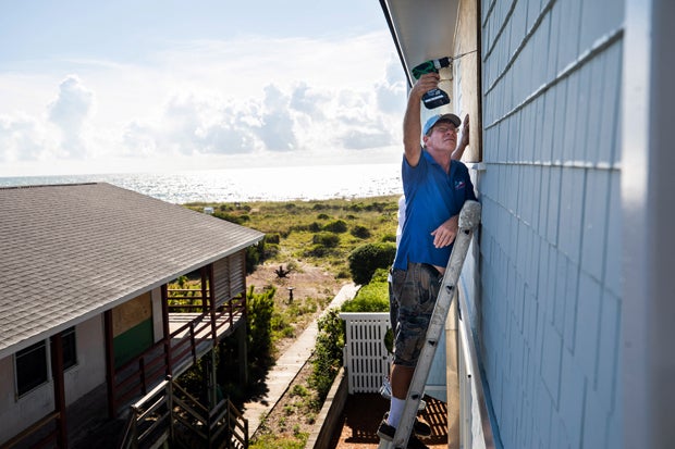 Flucht vor dem Monster-Hurrikan