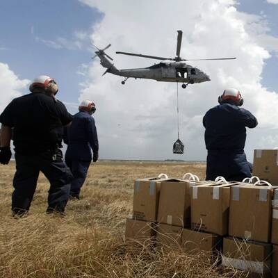 Die amerikanische Hilfsaktion läuft an