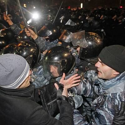 Zusammenstöße zwischen Polizei und Demonstranten.