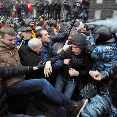 Zusammenstöße zwischen Polizei und Demonstranten.