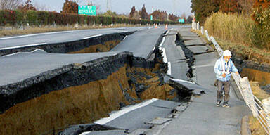Heftiges Erdbeben ersch&uuml;ttert Tokio