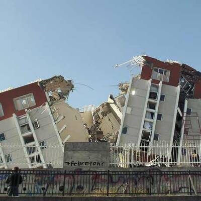 Panik nach Tsunami und Erdbeben