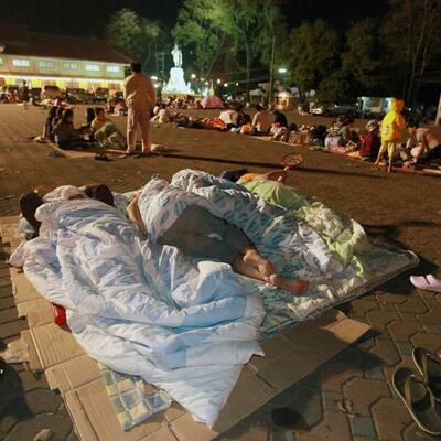 Erneut schweres Beben in Asien