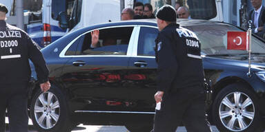 Erdogan: Islamisten-Gru&szlig; bei Berlin-Besuch