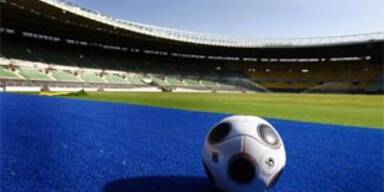 ernst-happel-&uuml;bergabe