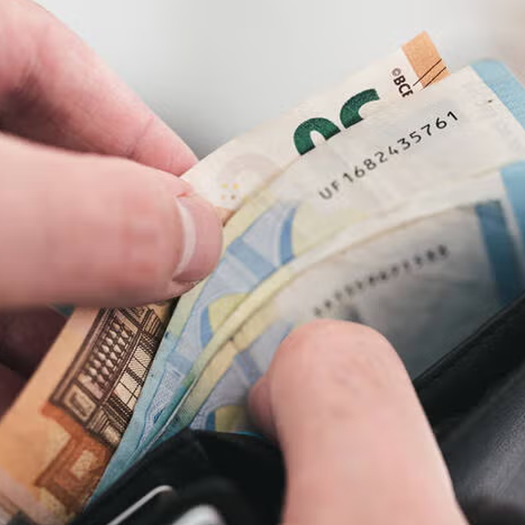 EU beschließt Bargeld-Hammer im Supermarkt