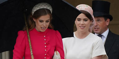 Eugenie & Beatrice: Papa Prinz Andrew zerstört das Leben seiner Töchter