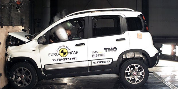 Neuer Superb glänzt beim Crashtest