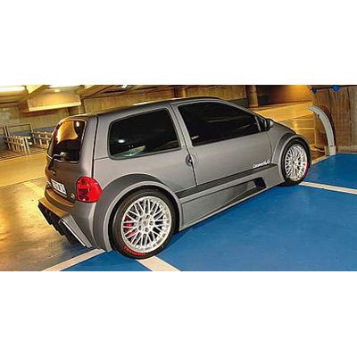 Twingo mit Mittelmotor V8 von Rover
