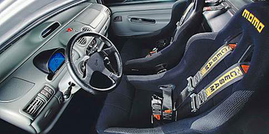 Twingo mit Mittelmotor V8 von Rover