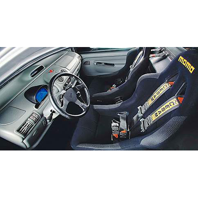 Twingo mit Mittelmotor V8 von Rover