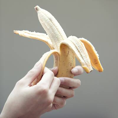 1 Schale Müsli (100g, ohne Milch):