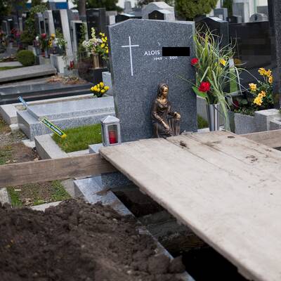 Exhumierung in Schwechat