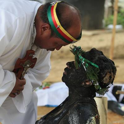 33-Jährige fühlt sich von Geistern besessen