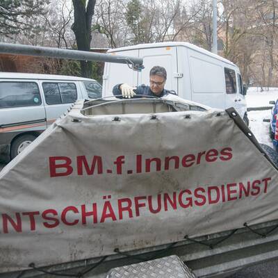 Wien: Explosion zerfetzt Mann die Hand