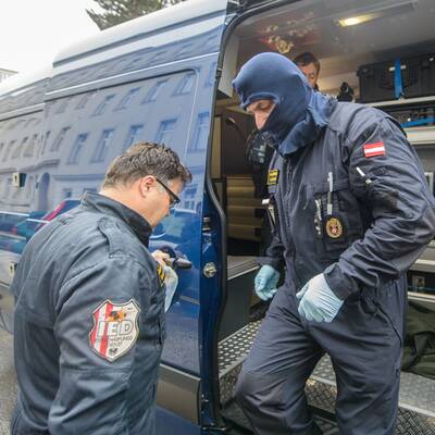 Wien: Explosion zerfetzt Mann die Hand