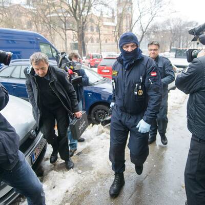 Wien: Explosion zerfetzt Mann die Hand