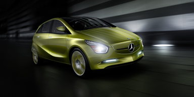 Weltweit erste Wasserstofftankstelle eröffnet