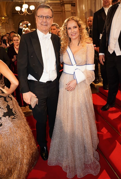 ''Darth Vader'' crasht Opernball