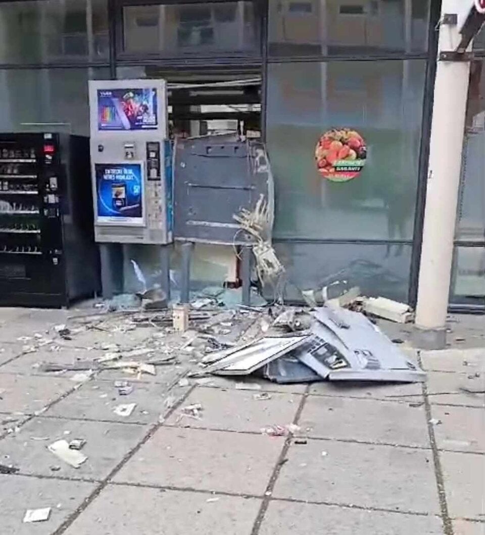 Teenie-Bande sprengte Zigarettenautomat