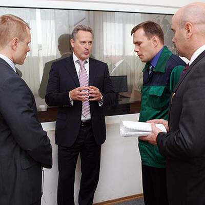 So gibt sich der Oligarch in der Öffentlichkeit