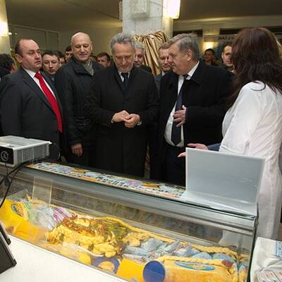 So gibt sich der Oligarch in der Öffentlichkeit